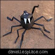 Spider Milk Jug Recycle Craft for Kids www.daniellesplace.com