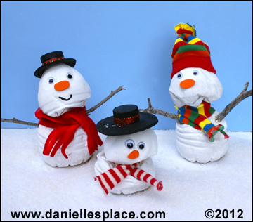 Snowman Made from a twisted water Bottle Craft  www.daniellesplace.com