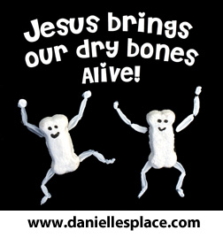 Jesus Brings Our Dry Bones Alive Ezekiel Bible Craft for Sunday School www.daniellesplace.com