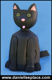 Milk Jug cat craft for kids www.daniellesplace.com