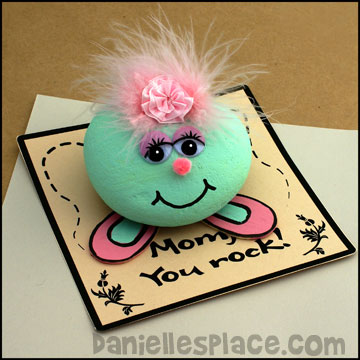 "Mom, you rock"  Mother's Day Craft for kids www.daniellesplace.com