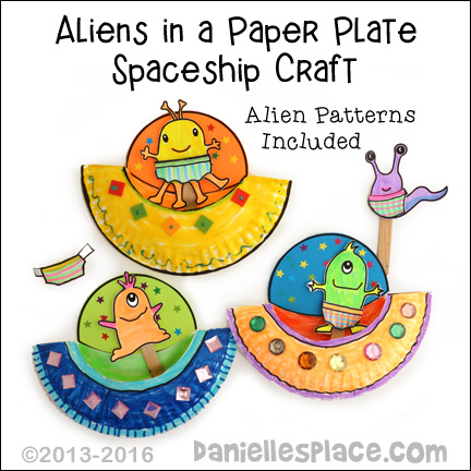 Alien Paper Plate Spaceship with printable alien stick puppets