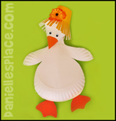 Baby Gosling Paper Plate Craft www.daniellesplace.com