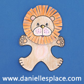 Lion with Moveable Head Craft