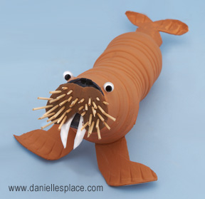 Walrus cup and water bottle craft for kids www.daniellesplace.com