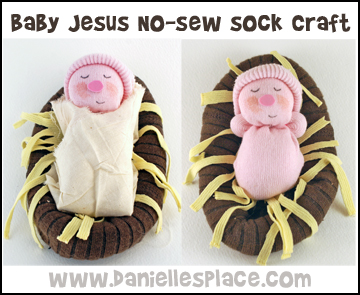 Baby Jesus in a Sock Manger no-sew Craft for Kids from www.daniellesplace.com