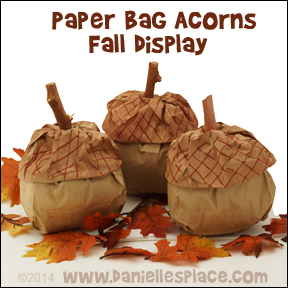 Paper Bag Acorns Fall Display from www.daniellesplace.com