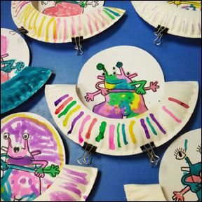 Aliens Love Under Pants Paper Plate spaceship craft
